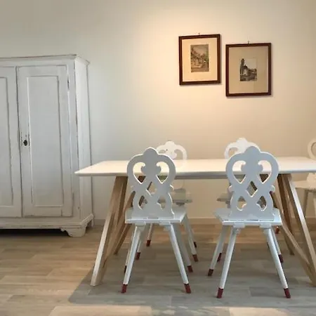 Madeleine De La Maison Saint-josse Colmar