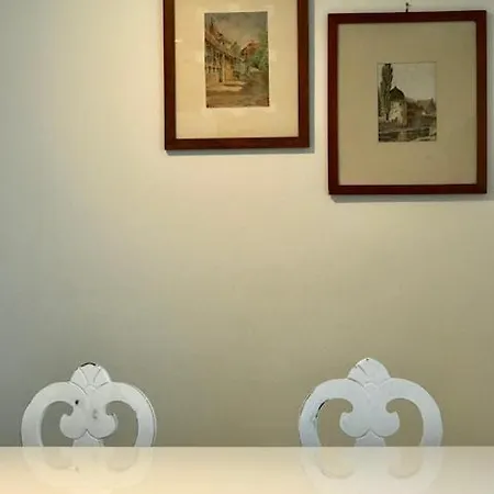 Madeleine De La Maison Saint-josse Apartment *