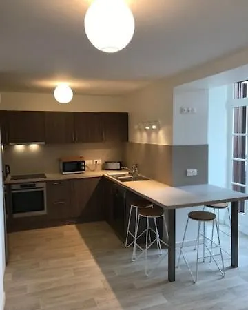 Madeleine De La Maison Saint-josse Apartment